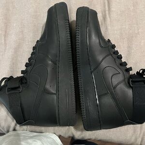Nike Men's Black High-Top Sneakers